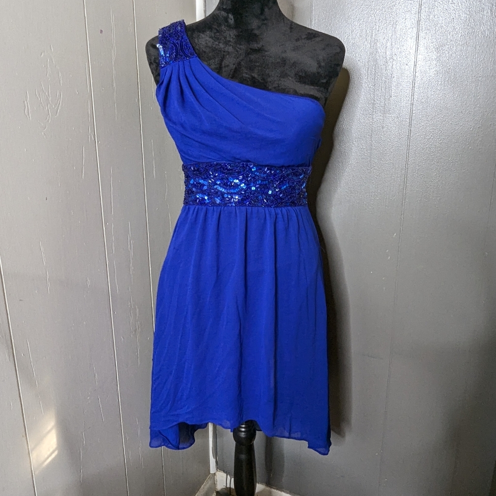 B. DARLIN FORMAL DRESS